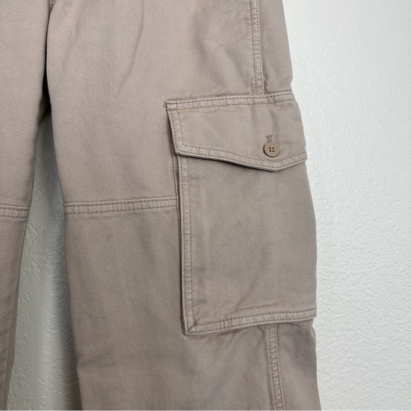 Aritzia TNA Troop Cargo Utility Pant in Khaki Size 2 - Picture 4 of 11